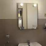 Villa Hotel 2* Труа