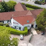 Villa Hotel 2* Труа