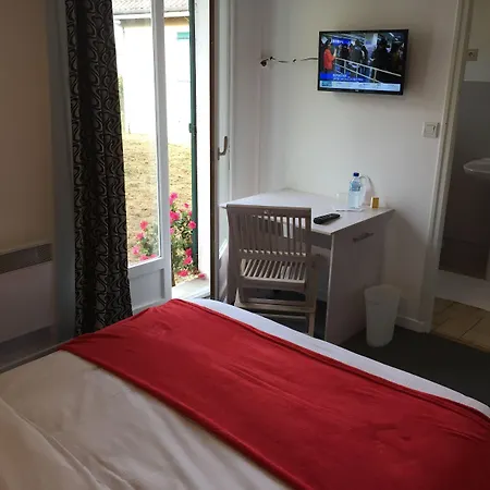 Villa Hotel 2* Τρουά