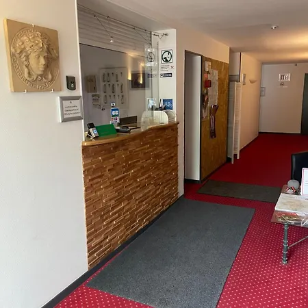 Hotel Villa Hotel 2*