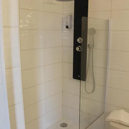 Ξενοδοχείο Villa Hotel Τρουά