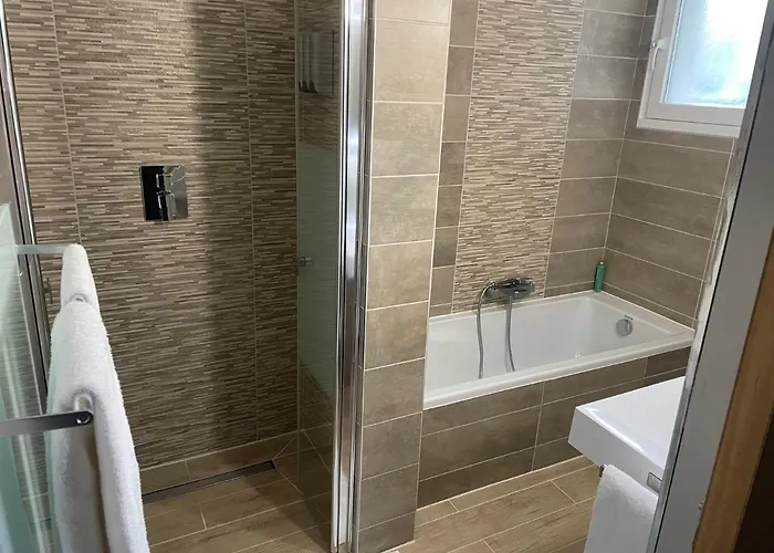 Hotel Villa Hotel 2*